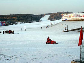 五龙滑雪场