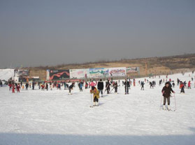 山西九龙国际滑雪场