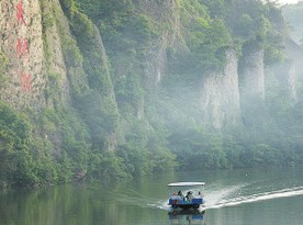 天烛湖