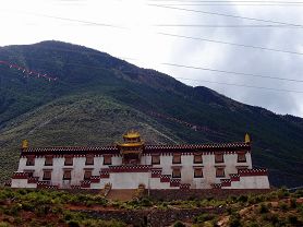 桑披寺（甲绕寺）